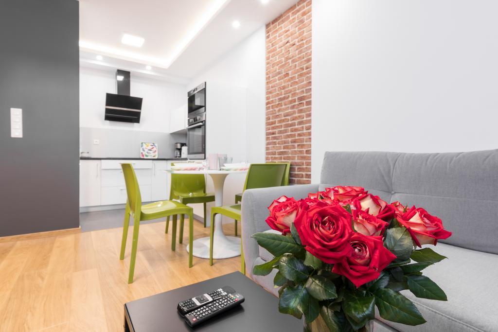 Cityheaven With Parking And Ac Cracovia Exterior foto